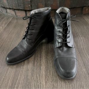 VINTAGE 90s black leather SPA Easy Spirit heel lace up boots women’s size 9